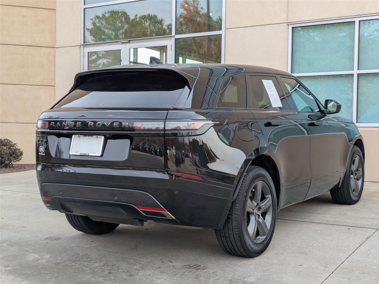 2025 Land Rover Range Rover Velar SE photo 4