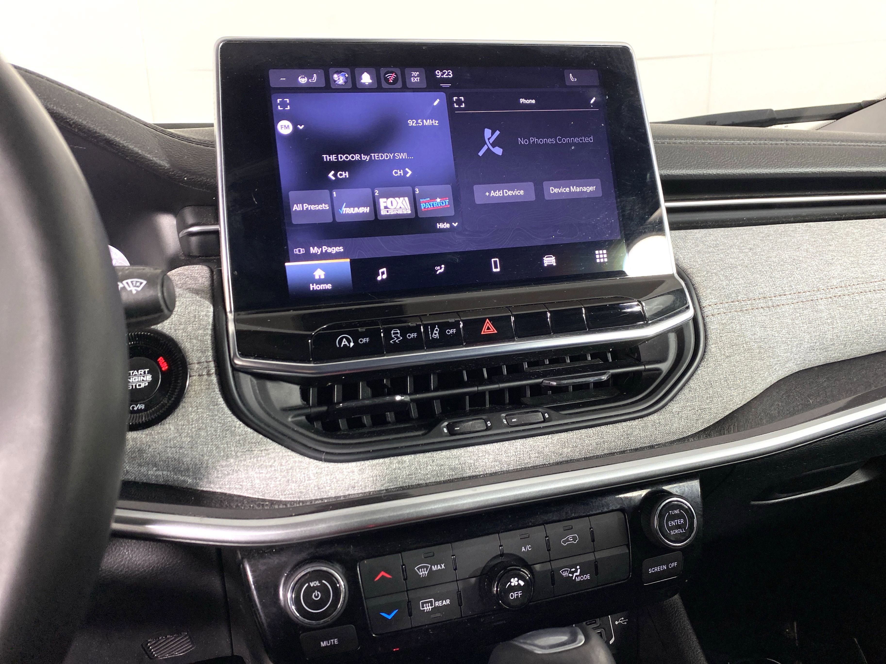 2022 Jeep Compass Latitude Lux Altitude photo 3