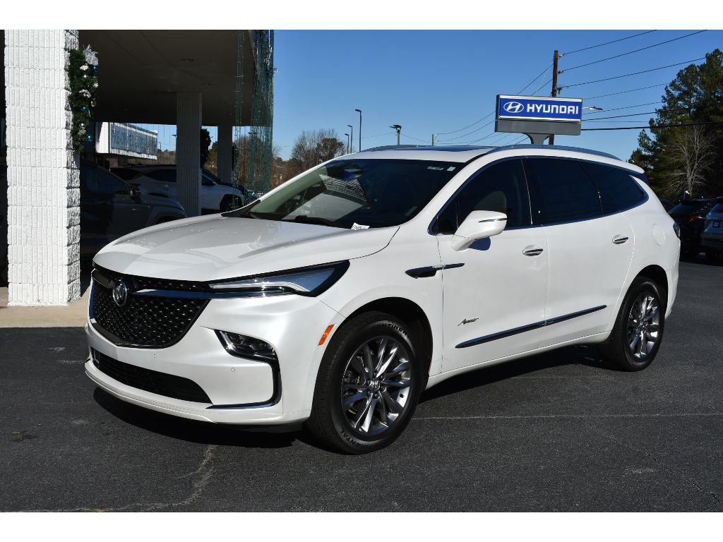 2023 Buick Enclave Avenir's photo