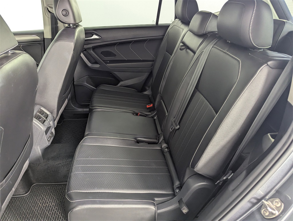 2022 Volkswagen Tiguan SE photo 24