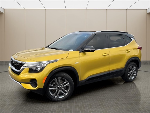 2022 Kia Seltos S's photo