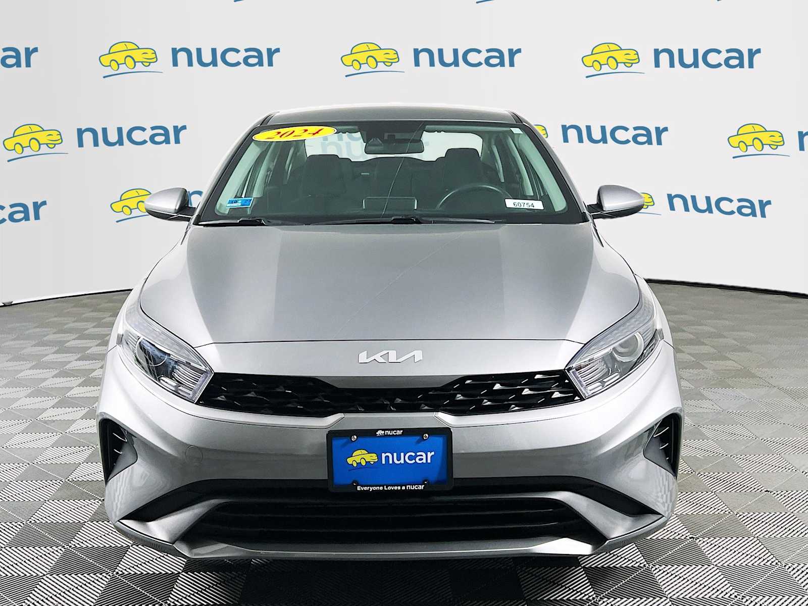 2024 Kia Forte LXS photo 2