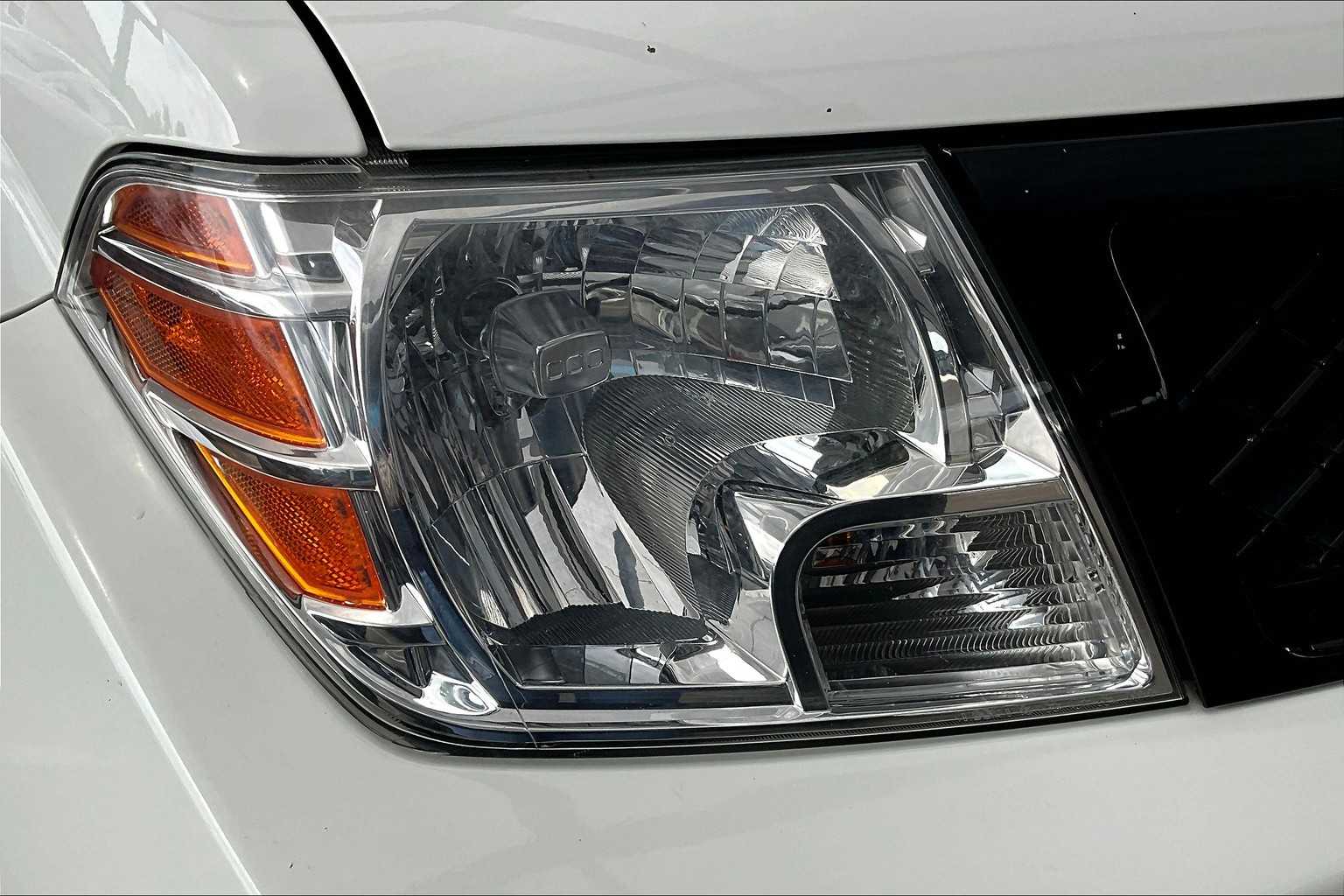 2021 Nissan Frontier SV photo 24