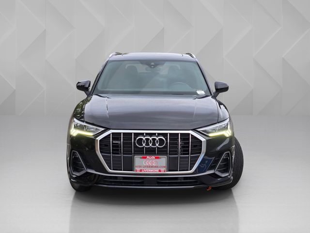 2022 Audi Q3 Premium Plus S line photo 2