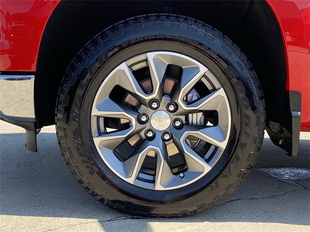 2024 Chevrolet Silverado 1500 LT photo 21