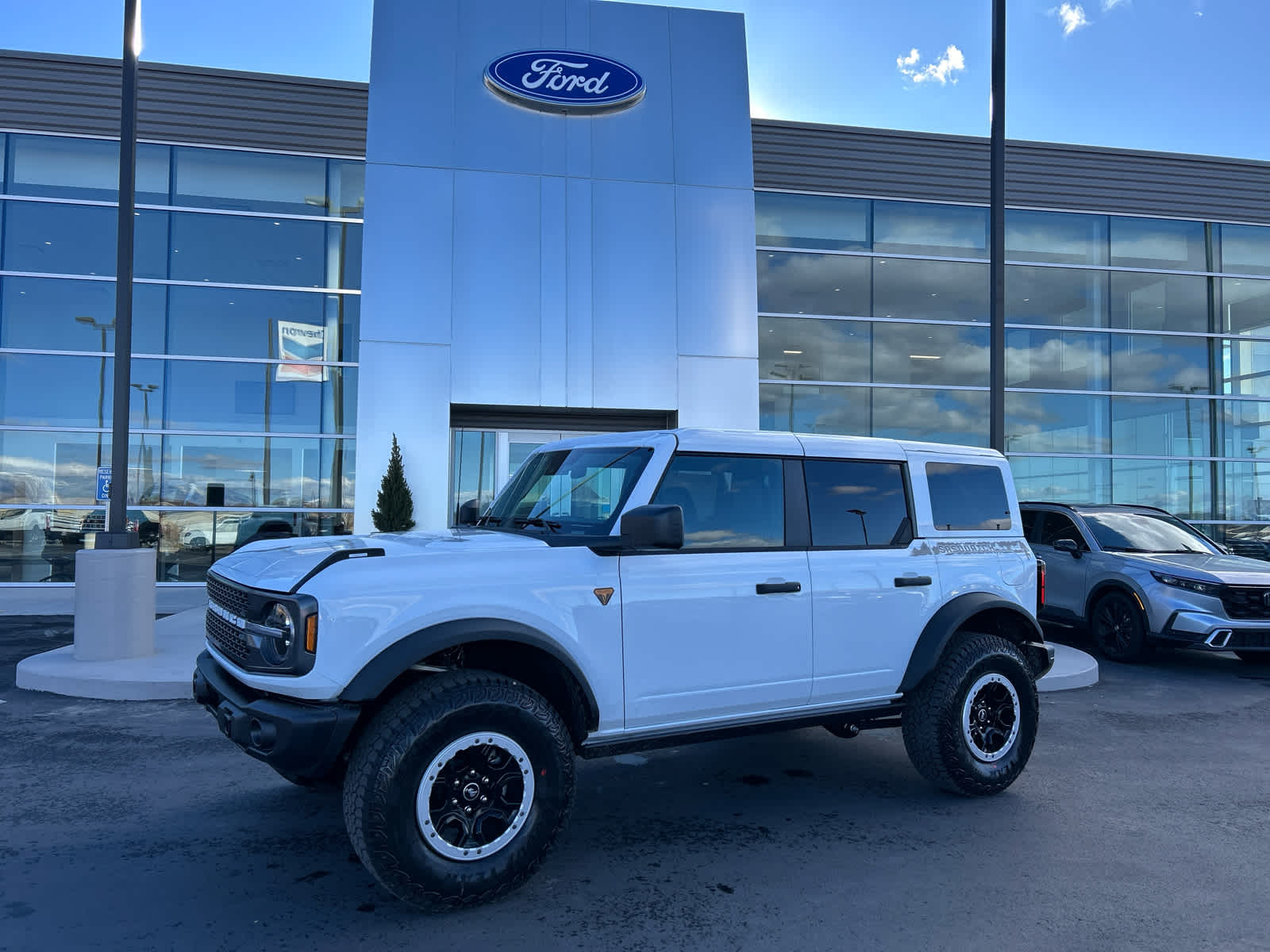 2025 Ford Bronco 4-Door Badlands's photo