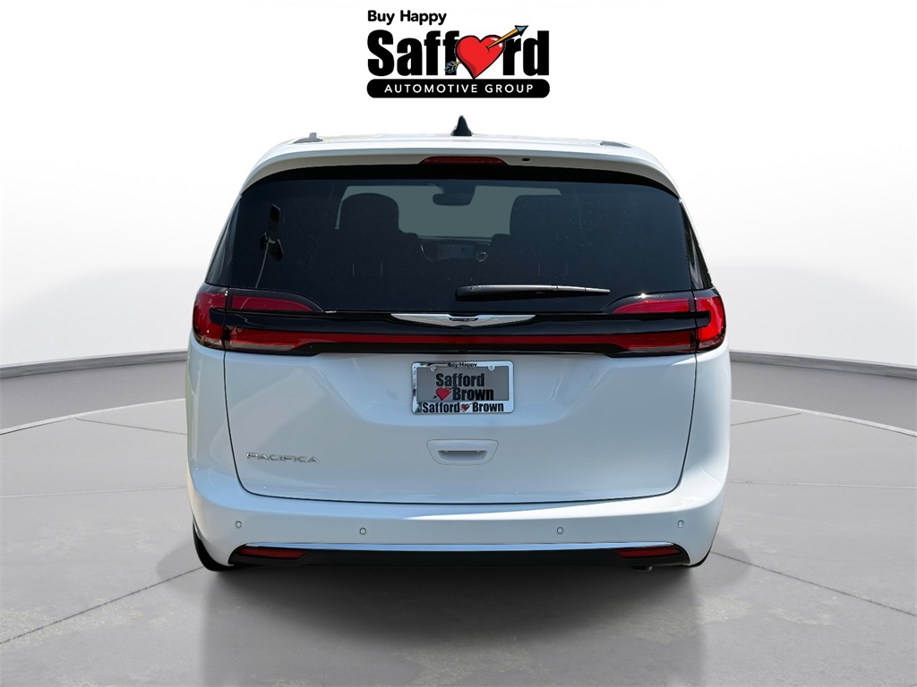 2025 Chrysler Pacifica photo 7
