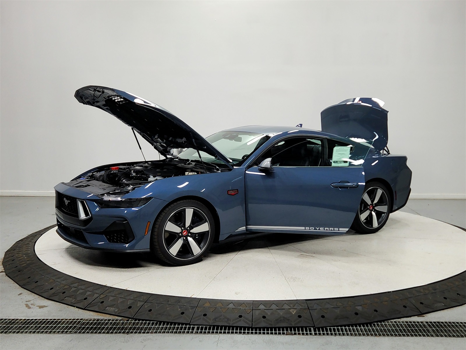 2025 Ford Mustang GT Premium photo 11