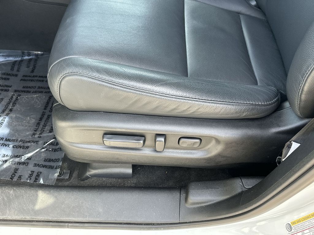 2022 Honda Pilot Touring photo 12