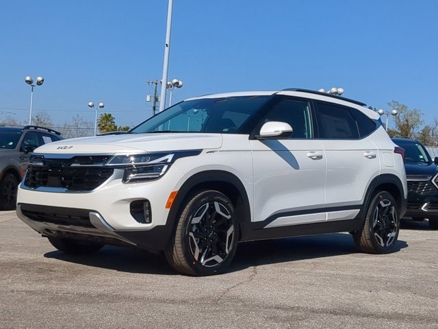 2024 Kia Seltos SX photo 2