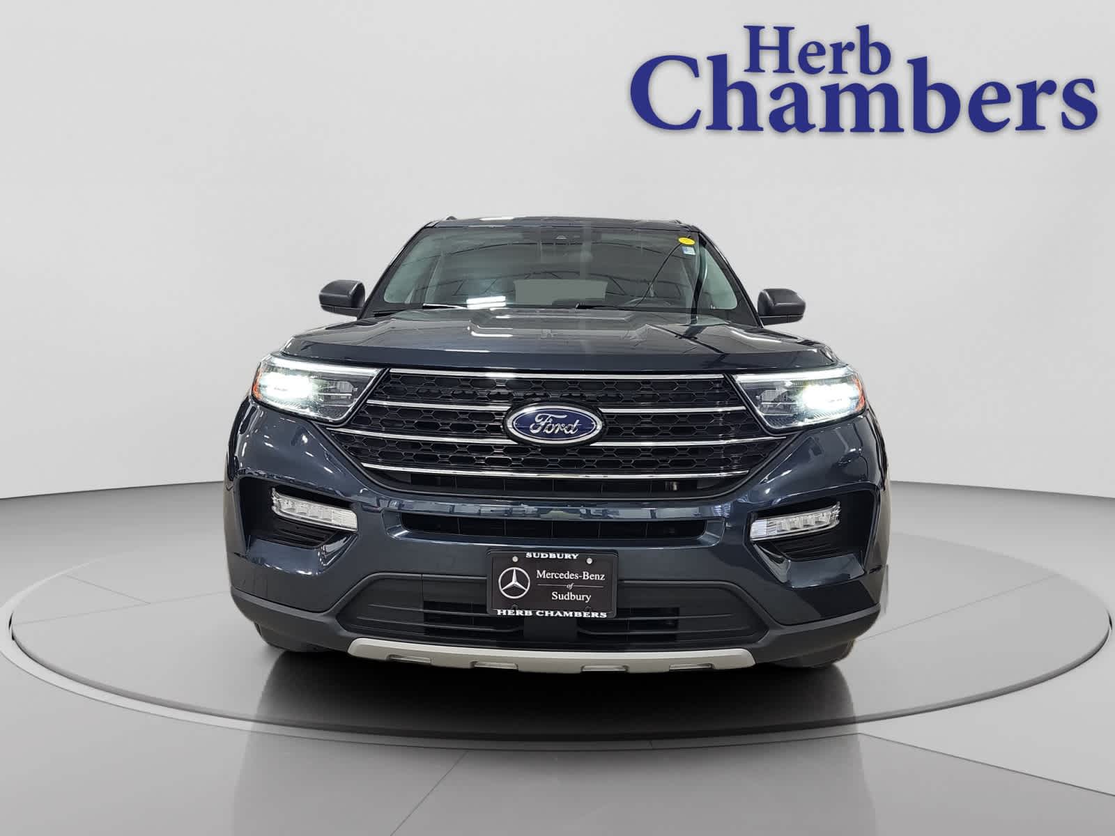 2023 Ford Explorer XLT's photo