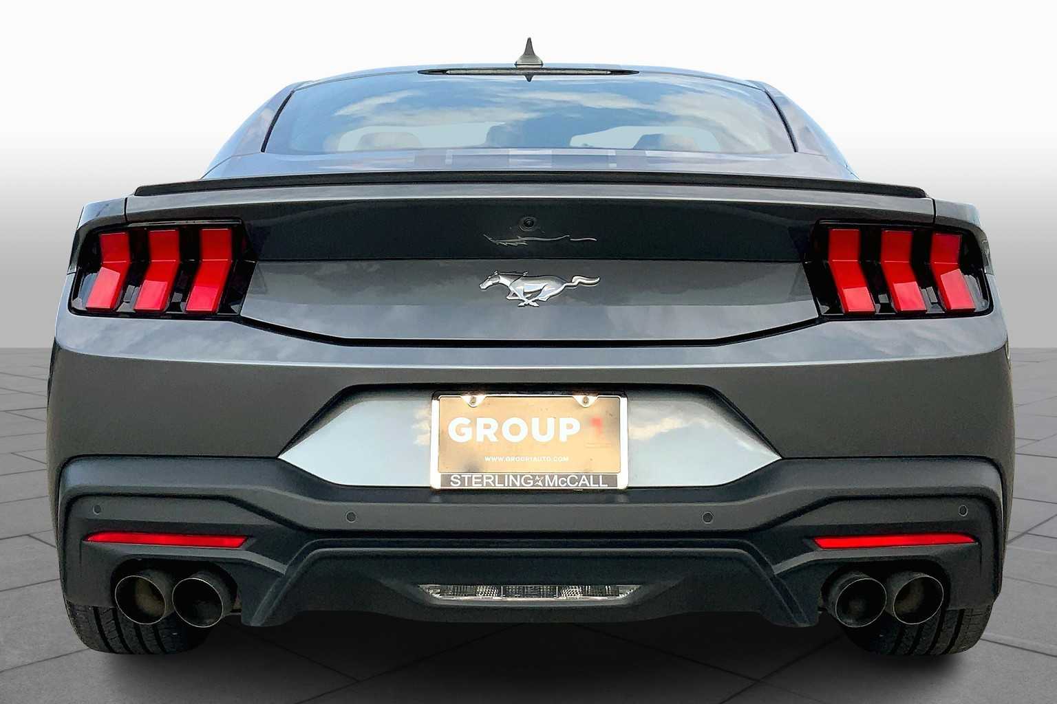 2024 Ford Mustang EcoBoost Premium photo 4