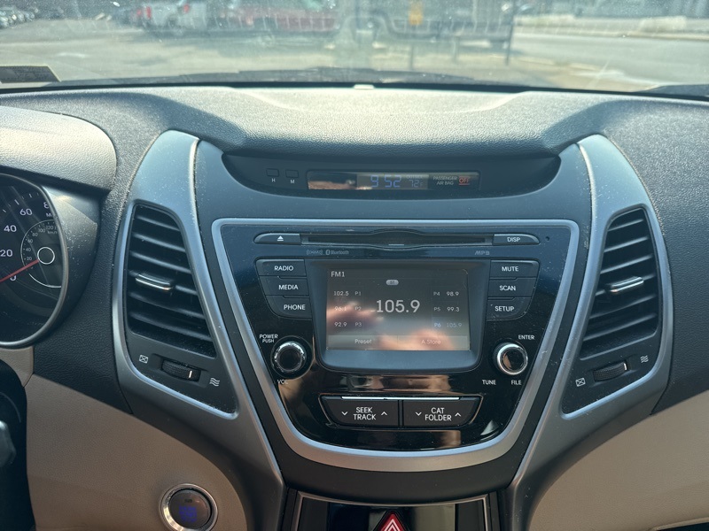 2016 Hyundai Elantra Value Edition photo 14