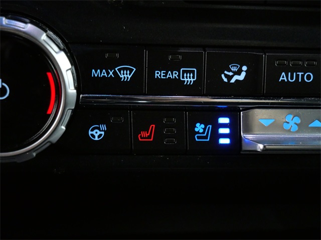 2022 Ford F-150 Platinum photo 19