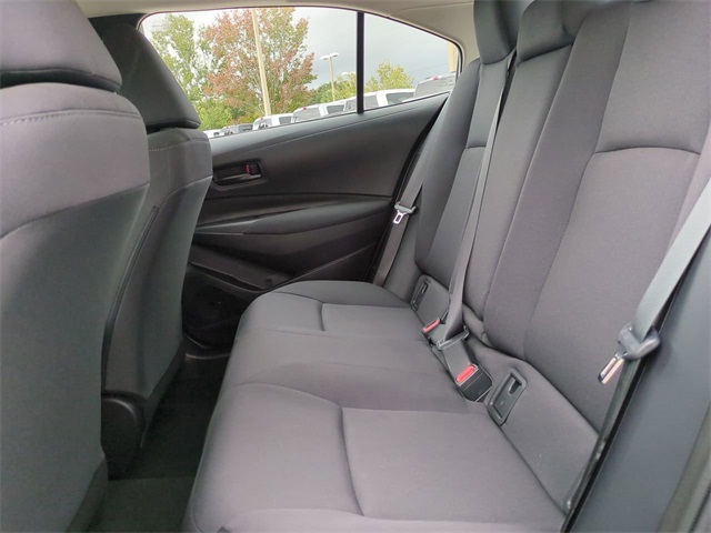 2025 Toyota Corolla LE photo 12