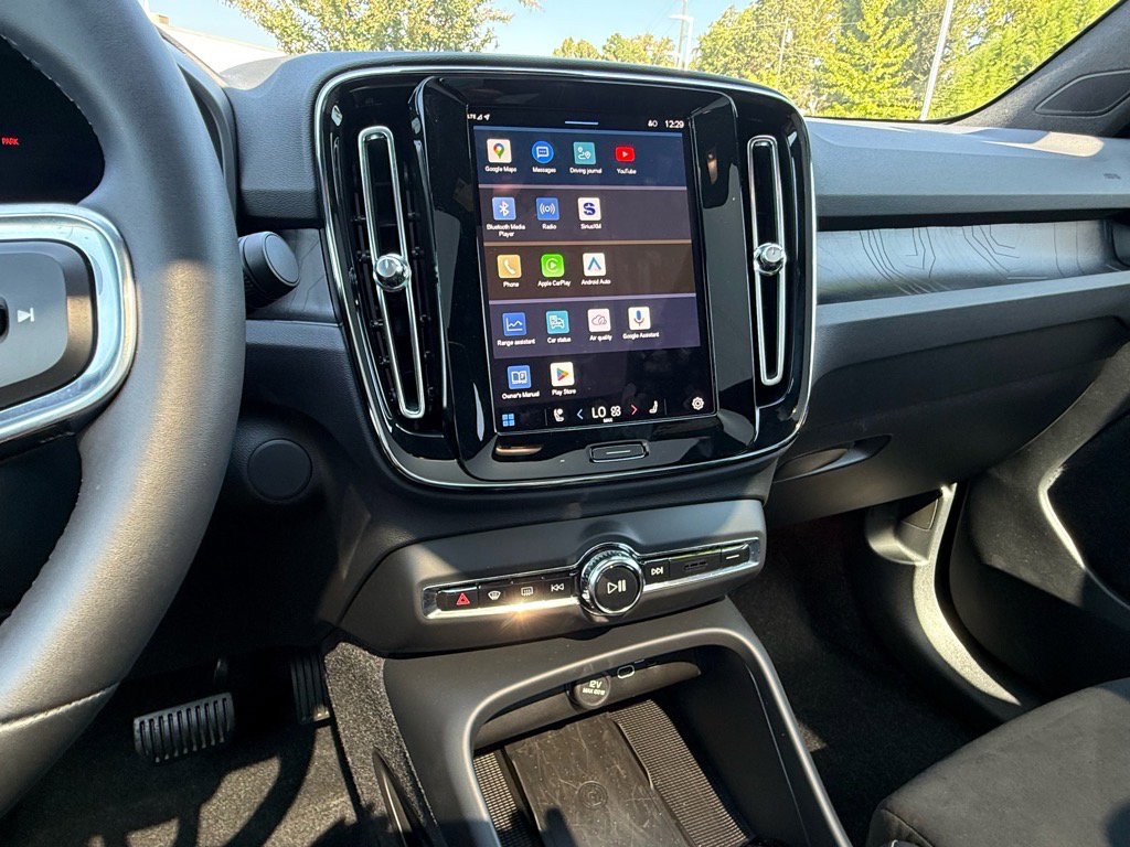 2024 Volvo C40 Recharge Plus photo 7