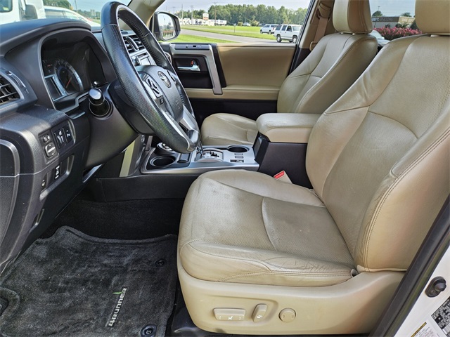 2014 Toyota 4Runner Base photo 8