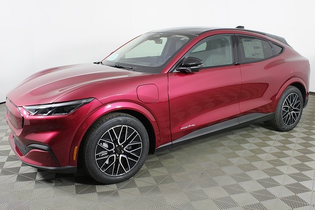 2025 Ford Mustang Mach-E Premium photo 4