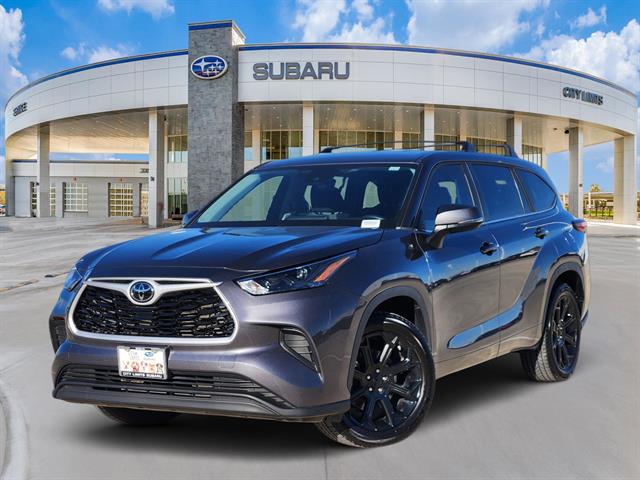 2023 Toyota Highlander L's photo