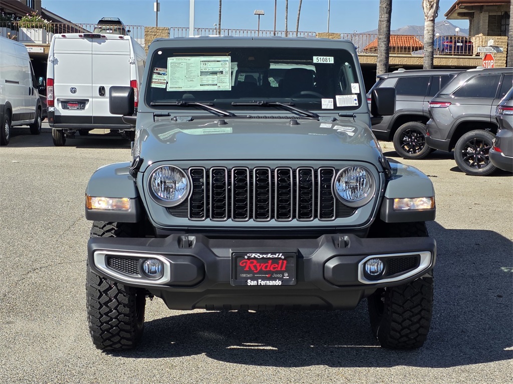 2025 Jeep Gladiator Sport photo 2