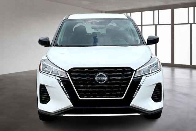 2024 Nissan Kicks S photo 3