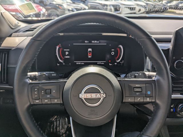 2023 Nissan Pathfinder Platinum photo 18
