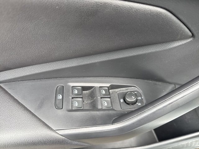 2019 Volkswagen Jetta R-Line photo 16
