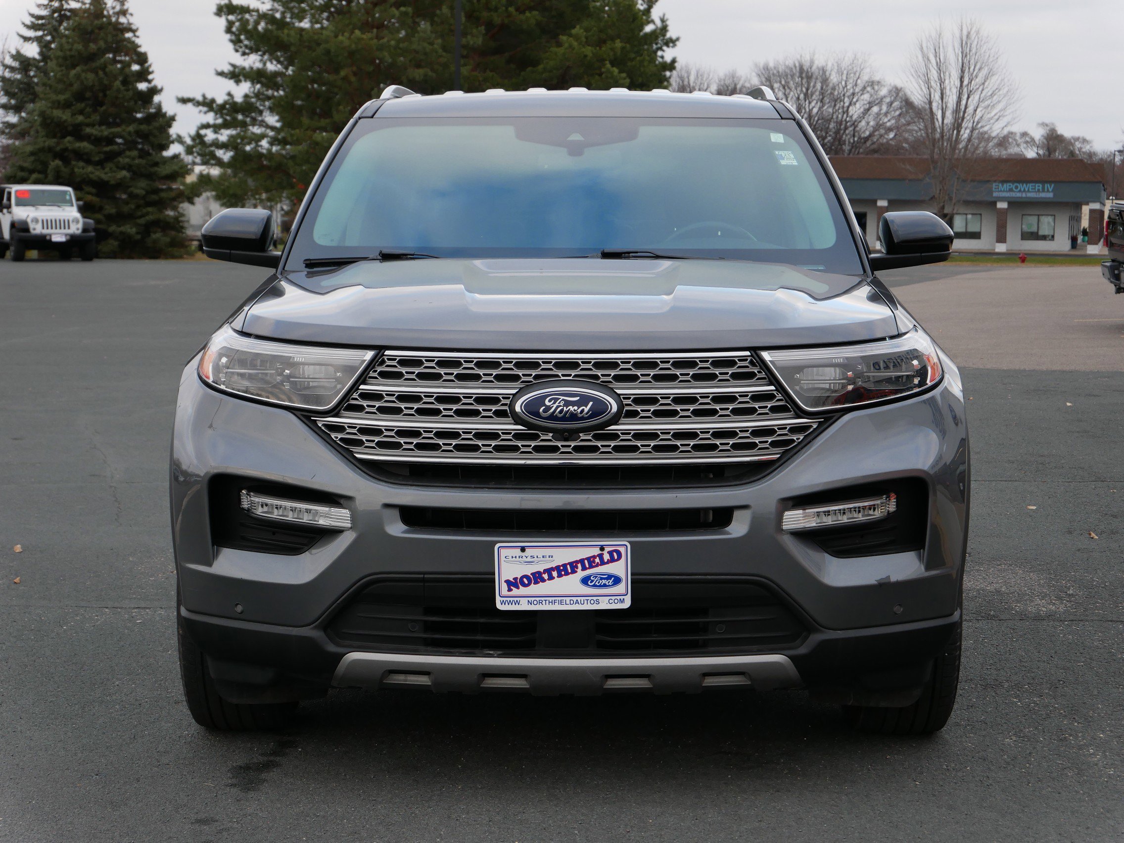 2023 Ford Explorer Limited photo 2