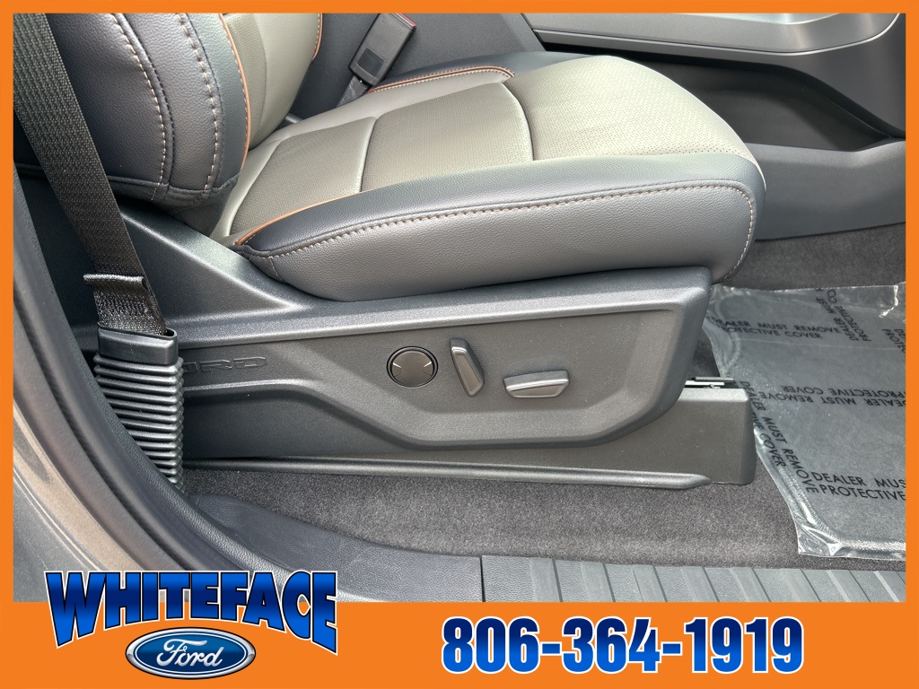 2025 Ford F-150 Lariat photo 38