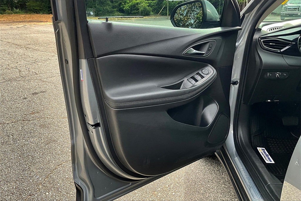 2023 Buick Encore GX Select photo 18