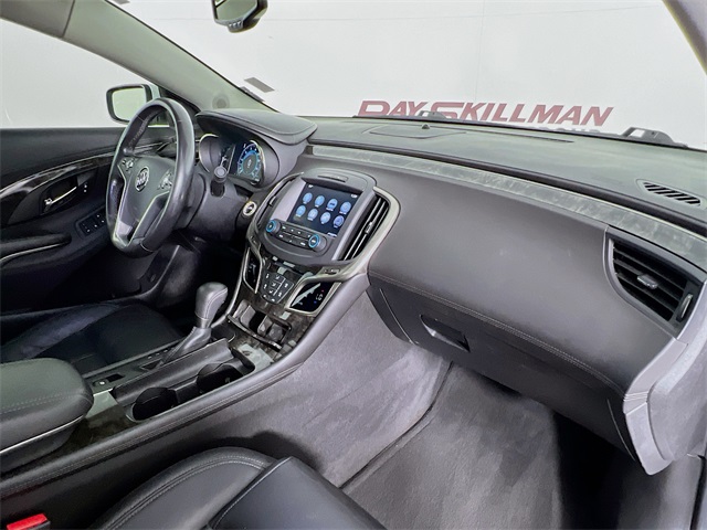 2016 Buick LaCrosse Sport Touring photo 36