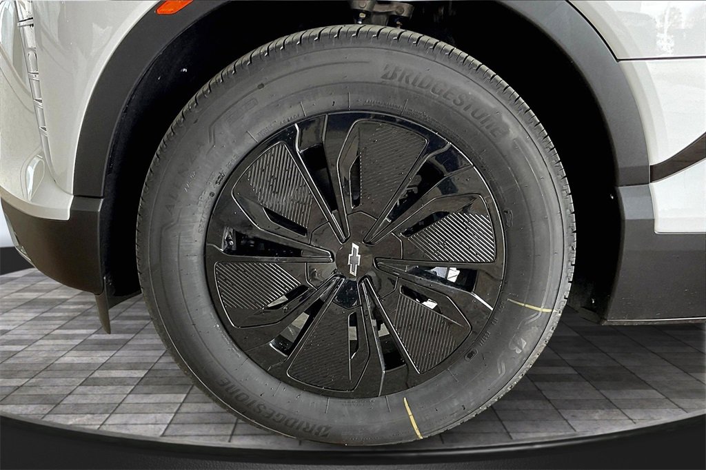 2025 Chevrolet Blazer EV photo 13
