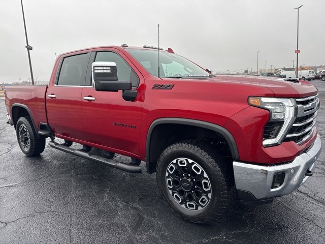 2024 Chevrolet Silverado 3500HD LTZ photo 3
