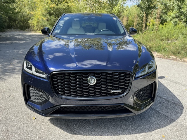2025 Jaguar F-PACE R-Dynamic S P250 photo 3