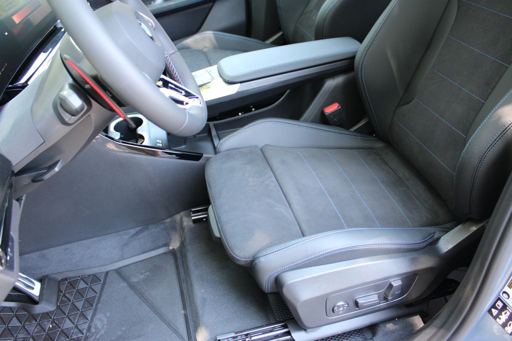 2025 Bmw X1 M35i photo 21