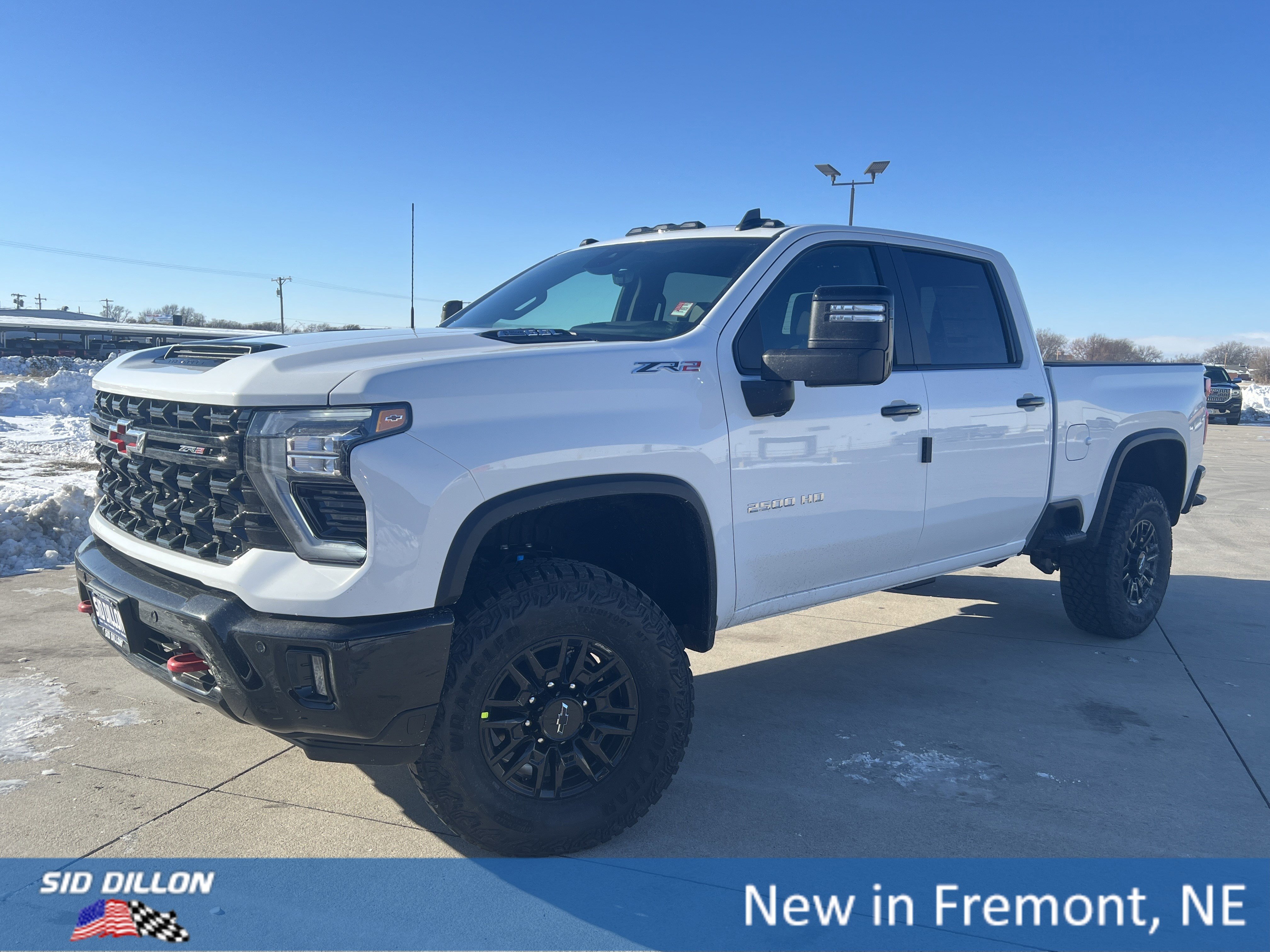 2026 Chevrolet Silverado 2500HD ZR2's photo