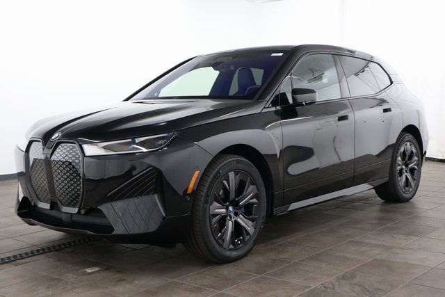 New 2025 Black BMW xDrive50 image 1