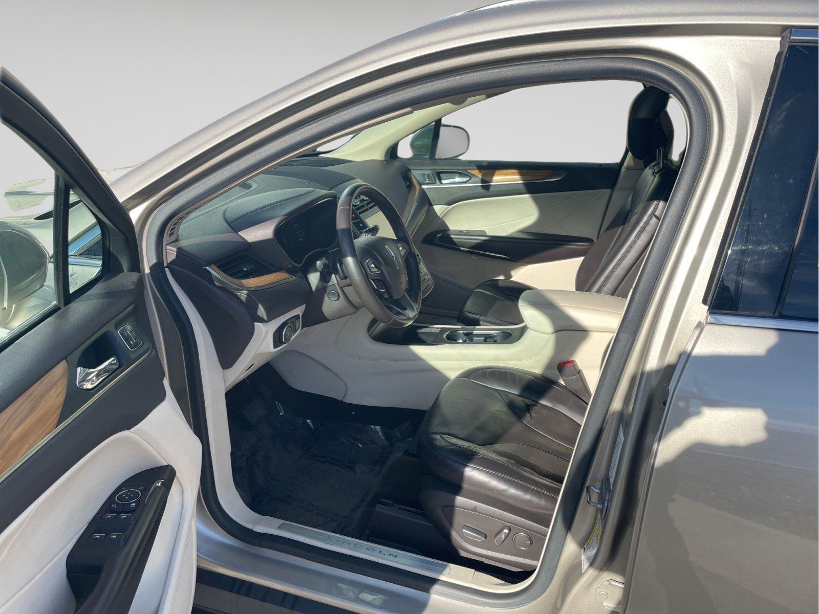 Used 2015 Lincoln MKC Base with VIN 5LMTJ2AHXFUJ04399 for sale in Kansas City