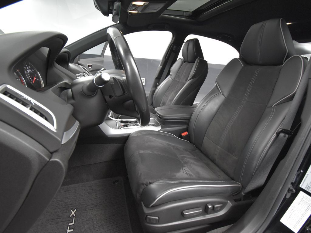2019 Acura TLX 3.5L Advance SH-AWD photo 19