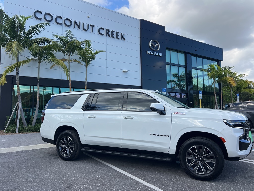 2024 Chevrolet Suburban Z71 photo 3