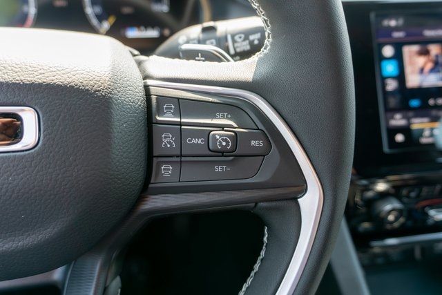 2025 Jeep Grand Cherokee Laredo X photo 15