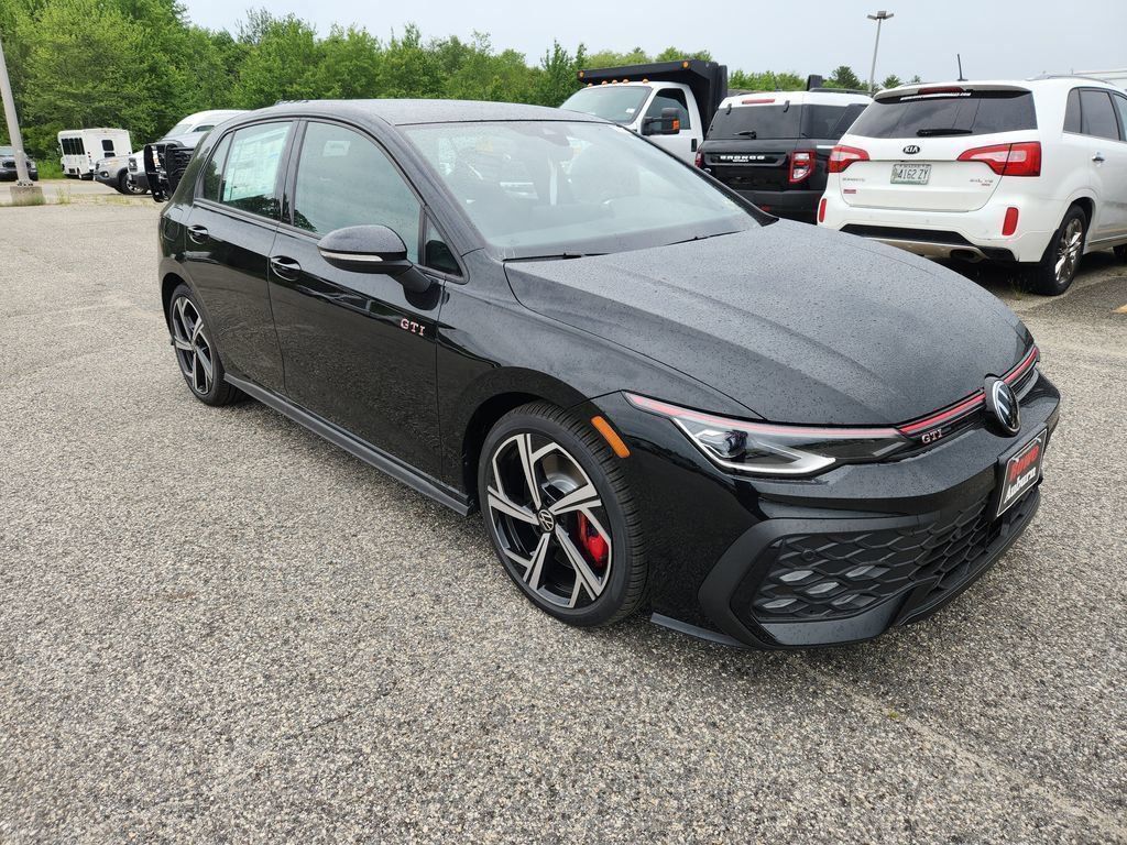 2025 Volkswagen Golf GTI SE's photo
