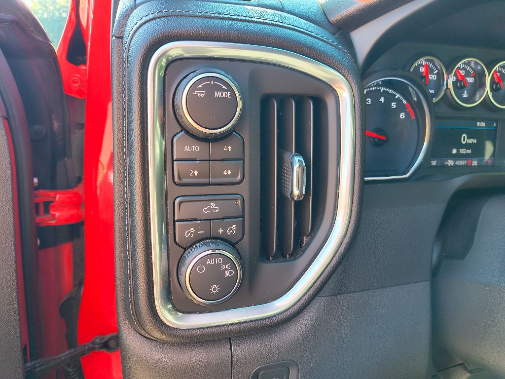2020 Chevrolet Silverado 1500 LT photo 20