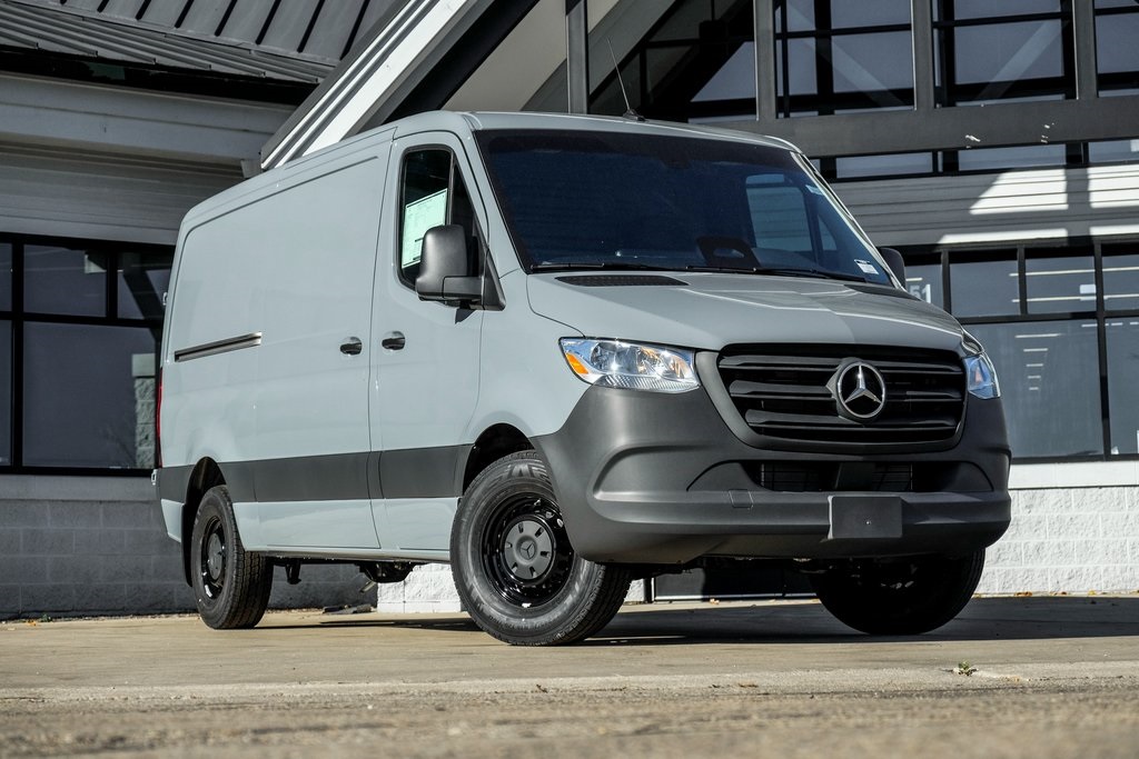 2026 Mercedes-Benz Sprinter Cargo Van Base's photo
