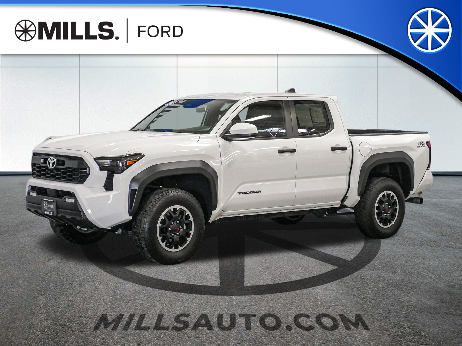 Used 2024 Toyota Tacoma TRD Off Road with VIN 3TYLB5JN4RT033189 for sale in Baxter, Minnesota