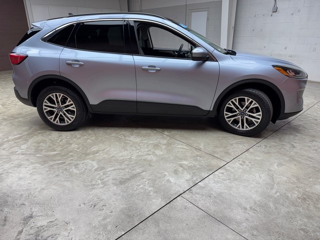 2022 Ford Escape SEL photo 6