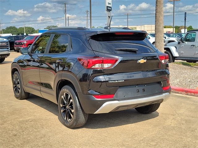 2023 Chevrolet Trailblazer LT photo 4