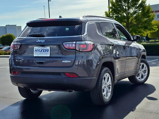 2024 Jeep Compass Latitude photo 4