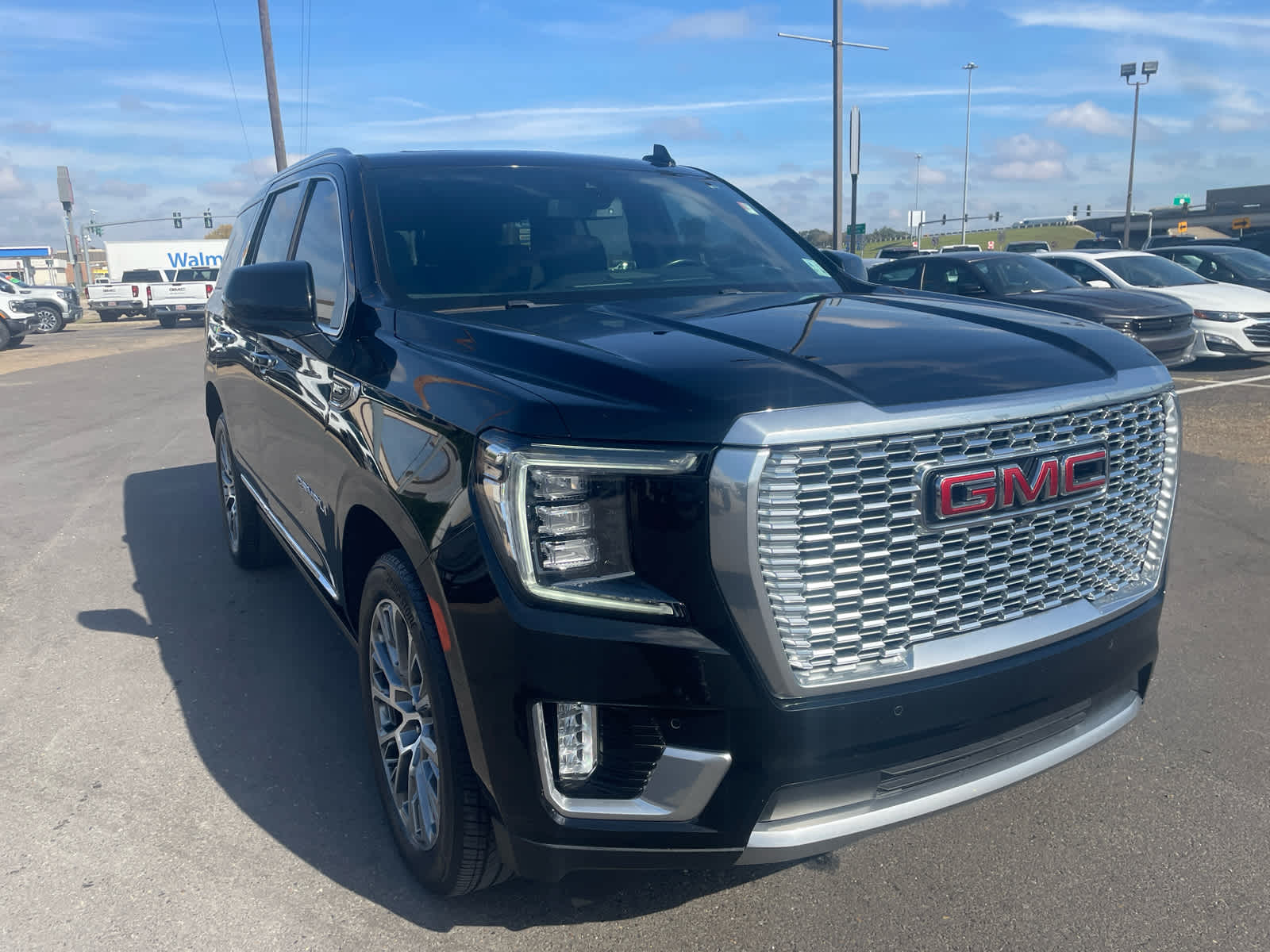 2022 GMC Yukon Denali's photo