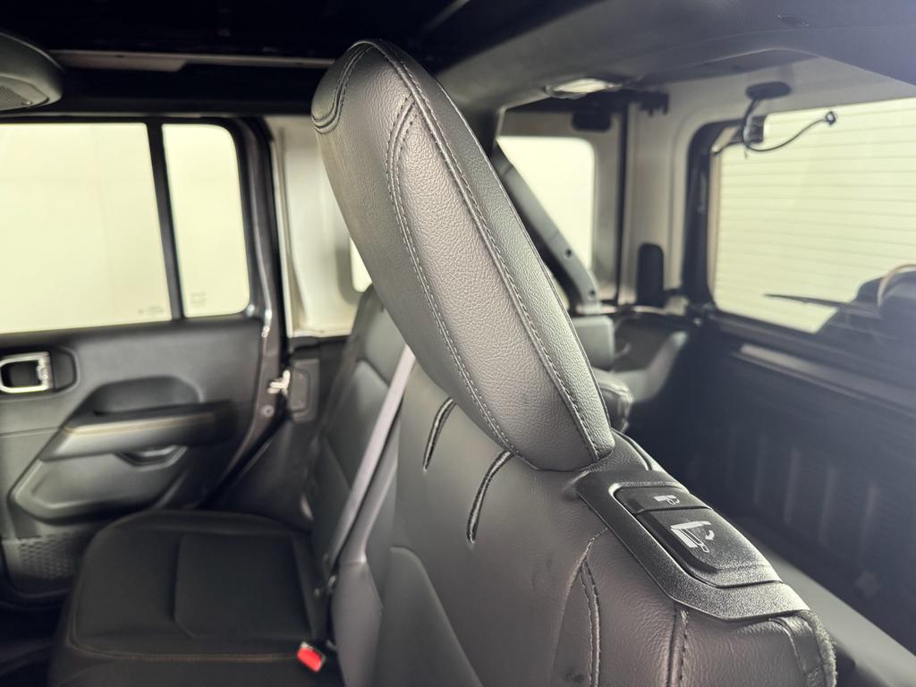 2025 Jeep Wrangler Sahara photo 26